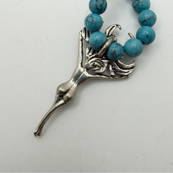 ~18" One-of-a-kind, glass, howlite, and sterling silver, three strand necklace! - Picture 10 of 15